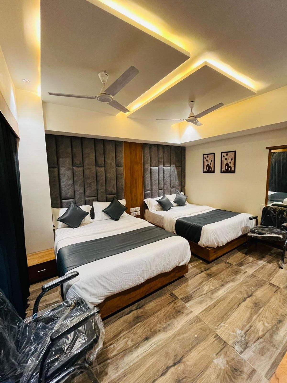 Hotel Paramount Villa Gandhinagar Exterior foto